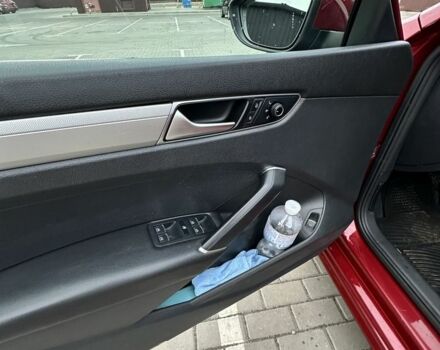 Красный Фольксваген Пассат, объемом двигателя 1.8 л и пробегом 127 тыс. км за 11499 $, фото 15 на Automoto.ua