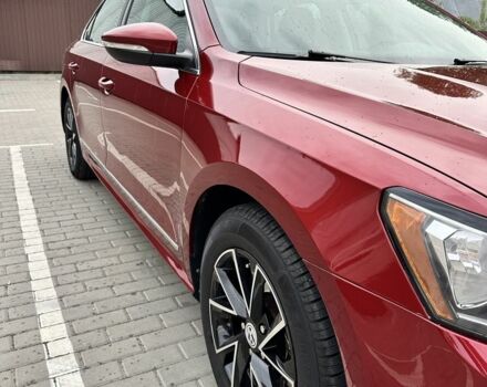 Красный Фольксваген Пассат, объемом двигателя 1.8 л и пробегом 127 тыс. км за 11499 $, фото 3 на Automoto.ua