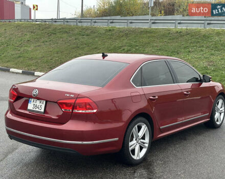 Красный Фольксваген Пассат, объемом двигателя 1.8 л и пробегом 247 тыс. км за 10900 $, фото 5 на Automoto.ua