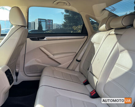 Красный Фольксваген Пассат, объемом двигателя 1.8 л и пробегом 143 тыс. км за 14000 $, фото 9 на Automoto.ua