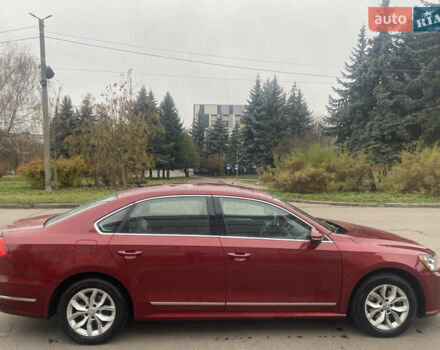 Красный Фольксваген Пассат, объемом двигателя 1.8 л и пробегом 211 тыс. км за 9700 $, фото 2 на Automoto.ua