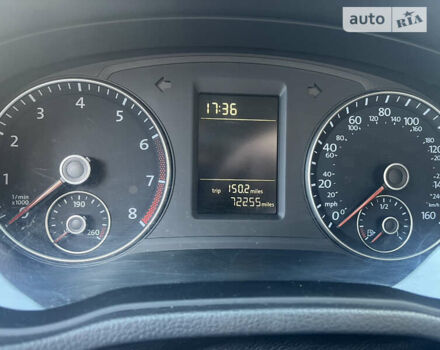 Красный Фольксваген Пассат, объемом двигателя 1.8 л и пробегом 130 тыс. км за 11800 $, фото 11 на Automoto.ua