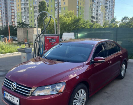 Красный Фольксваген Пассат, объемом двигателя 1.8 л и пробегом 130 тыс. км за 11800 $, фото 1 на Automoto.ua