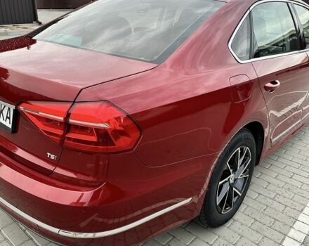 Красный Фольксваген Пассат, объемом двигателя 1.8 л и пробегом 127 тыс. км за 11499 $, фото 8 на Automoto.ua