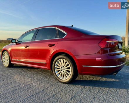 Красный Фольксваген Пассат, объемом двигателя 1.8 л и пробегом 140 тыс. км за 12750 $, фото 4 на Automoto.ua