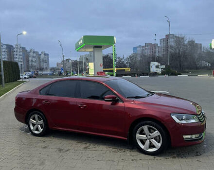 Красный Фольксваген Пассат, объемом двигателя 1.8 л и пробегом 167 тыс. км за 10000 $, фото 3 на Automoto.ua