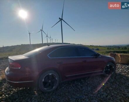 Красный Фольксваген Пассат, объемом двигателя 1.97 л и пробегом 240 тыс. км за 14000 $, фото 1 на Automoto.ua