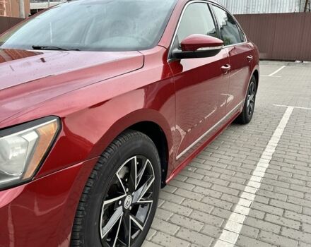 Красный Фольксваген Пассат, объемом двигателя 1.8 л и пробегом 127 тыс. км за 11499 $, фото 4 на Automoto.ua