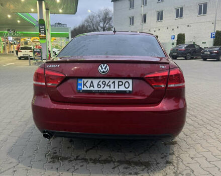 Красный Фольксваген Пассат, объемом двигателя 1.8 л и пробегом 167 тыс. км за 10000 $, фото 5 на Automoto.ua