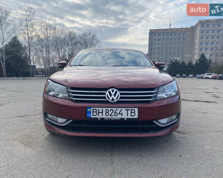 Червоний Фольксваген Пассат, об'ємом двигуна 1.8 л та пробігом 195 тис. км за 8800 $, фото 1 на Automoto.ua