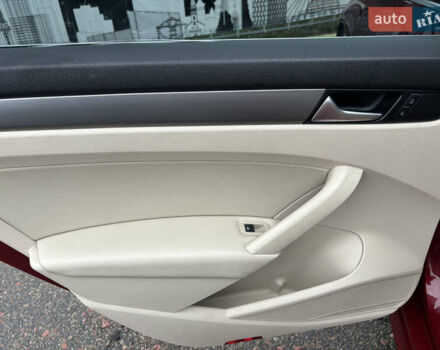 Красный Фольксваген Пассат, объемом двигателя 1.8 л и пробегом 247 тыс. км за 10900 $, фото 10 на Automoto.ua