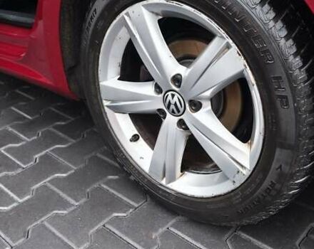 Червоний Фольксваген Пассат, об'ємом двигуна 1.8 л та пробігом 195 тис. км за 11000 $, фото 19 на Automoto.ua