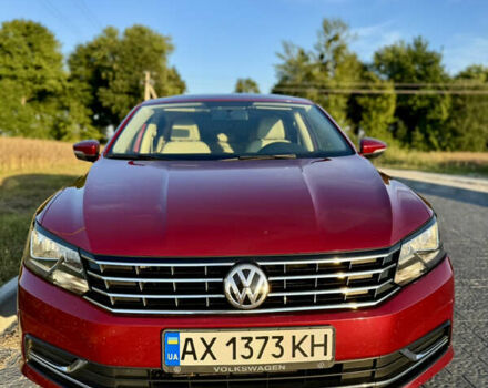 Красный Фольксваген Пассат, объемом двигателя 1.8 л и пробегом 140 тыс. км за 12750 $, фото 2 на Automoto.ua