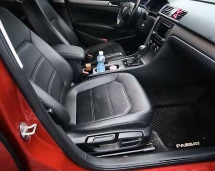 Червоний Фольксваген Пассат, об'ємом двигуна 1.8 л та пробігом 195 тис. км за 11000 $, фото 9 на Automoto.ua