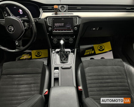 Червоний Фольксваген Пассат, об'ємом двигуна 1.8 л та пробігом 360 тис. км за 15290 $, фото 22 на Automoto.ua