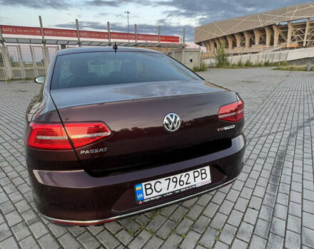 Красный Фольксваген Пассат, объемом двигателя 1.8 л и пробегом 255 тыс. км за 15950 $, фото 3 на Automoto.ua
