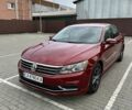 Красный Фольксваген Пассат, объемом двигателя 1.8 л и пробегом 127 тыс. км за 11499 $, фото 1 на Automoto.ua