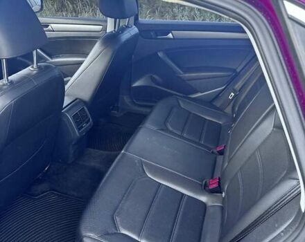 Красный Фольксваген Пассат, объемом двигателя 1.8 л и пробегом 194 тыс. км за 11000 $, фото 10 на Automoto.ua