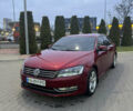 Красный Фольксваген Пассат, объемом двигателя 1.8 л и пробегом 167 тыс. км за 10000 $, фото 1 на Automoto.ua