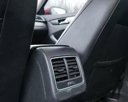 Червоний Фольксваген Пассат, об'ємом двигуна 1.8 л та пробігом 195 тис. км за 11000 $, фото 34 на Automoto.ua