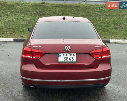 Красный Фольксваген Пассат, объемом двигателя 1.8 л и пробегом 247 тыс. км за 10900 $, фото 4 на Automoto.ua