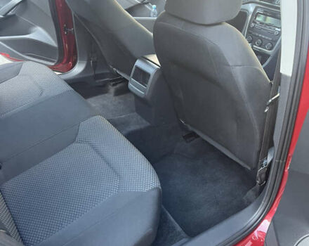 Красный Фольксваген Пассат, объемом двигателя 1.8 л и пробегом 130 тыс. км за 11800 $, фото 6 на Automoto.ua