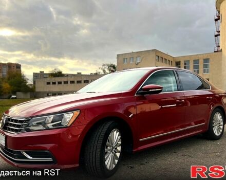 Красный Фольксваген Пассат, объемом двигателя 1.8 л и пробегом 121 тыс. км за 14000 $, фото 2 на Automoto.ua