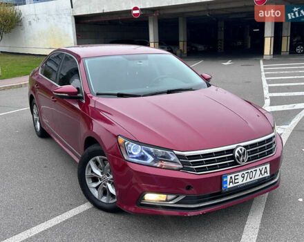 Червоний Фольксваген Пассат, об'ємом двигуна 1.8 л та пробігом 177 тис. км за 9500 $, фото 6 на Automoto.ua