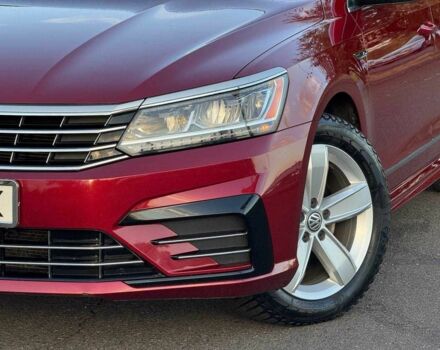 Фольксваген Пассат 2016 в Киеве на Automoto.ua Красный Фольксваген Пассат, объемом двигателя 1.8 л и пробегом 110 тыс. км за 12000 $, фото 3 на Automoto.ua