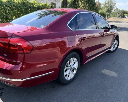 Красный Фольксваген Пассат, объемом двигателя 1.8 л и пробегом 169 тыс. км за 11399 $, фото 5 на Automoto.ua