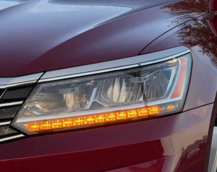 Фольксваген Пассат 2016 в Киеве на Automoto.ua Красный Фольксваген Пассат, объемом двигателя 1.8 л и пробегом 110 тыс. км за 12000 $, фото 4 на Automoto.ua