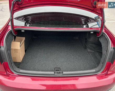 Красный Фольксваген Пассат, объемом двигателя 1.8 л и пробегом 177 тыс. км за 9500 $, фото 17 на Automoto.ua