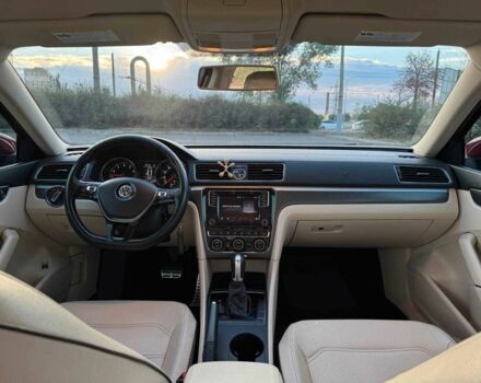 Фольксваген Пассат 2016 в Киеве на Automoto.ua Красный Фольксваген Пассат, объемом двигателя 1.8 л и пробегом 110 тыс. км за 12000 $, фото 12 на Automoto.ua