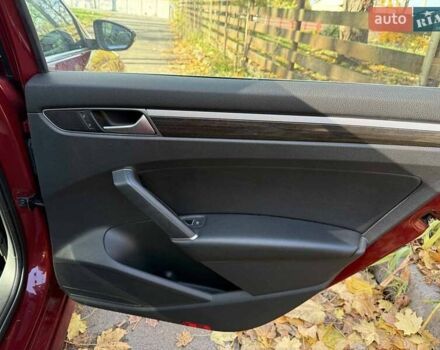 Красный Фольксваген Пассат, объемом двигателя 1.8 л и пробегом 71 тыс. км за 14990 $, фото 20 на Automoto.ua