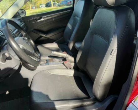 Красный Фольксваген Пассат, объемом двигателя 1.8 л и пробегом 75 тыс. км за 2600 $, фото 8 на Automoto.ua