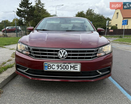 Красный Фольксваген Пассат, объемом двигателя 1.8 л и пробегом 170 тыс. км за 15800 $, фото 2 на Automoto.ua