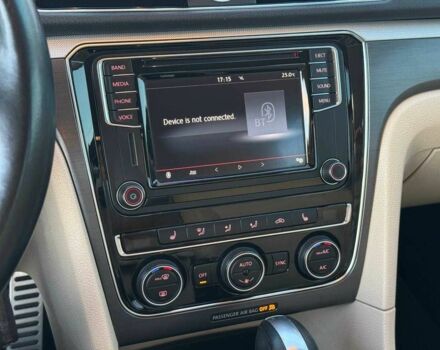 Фольксваген Пассат 2016 в Киеве на Automoto.ua Красный Фольксваген Пассат, объемом двигателя 1.8 л и пробегом 110 тыс. км за 12000 $, фото 15 на Automoto.ua