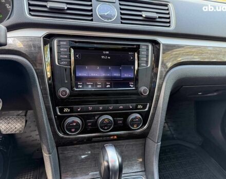 Красный Фольксваген Пассат, объемом двигателя 1.8 л и пробегом 71 тыс. км за 14990 $, фото 13 на Automoto.ua