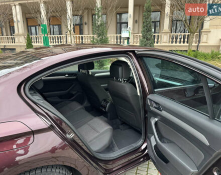 Червоний Фольксваген Пассат, об'ємом двигуна 1.97 л та пробігом 195 тис. км за 17500 $, фото 9 на Automoto.ua