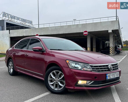 Червоний Фольксваген Пассат, об'ємом двигуна 1.8 л та пробігом 177 тис. км за 9500 $, фото 7 на Automoto.ua
