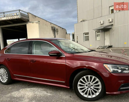 Красный Фольксваген Пассат, объемом двигателя 1.8 л и пробегом 121 тыс. км за 14000 $, фото 9 на Automoto.ua