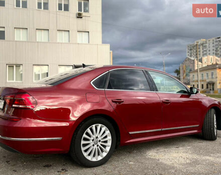 Красный Фольксваген Пассат, объемом двигателя 1.8 л и пробегом 121 тыс. км за 14000 $, фото 3 на Automoto.ua