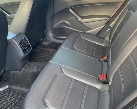 Фольксваген Пассат 2016 в Киеве на Automoto.ua Красный Фольксваген Пассат, объемом двигателя 1.8 л и пробегом 149 тыс. км за 9500 $, фото 5 на Automoto.ua