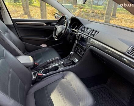 Красный Фольксваген Пассат, объемом двигателя 1.8 л и пробегом 71 тыс. км за 14990 $, фото 23 на Automoto.ua