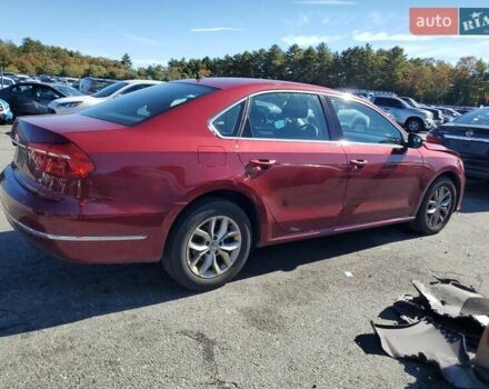 Фольксваген Пассат 2016 в Киеве на Automoto.ua Красный Фольксваген Пассат, объемом двигателя 1.8 л и пробегом 210 тыс. км за 2366 $, фото 2 на Automoto.ua