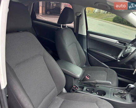 Красный Фольксваген Пассат, объемом двигателя 1.8 л и пробегом 177 тыс. км за 9500 $, фото 34 на Automoto.ua