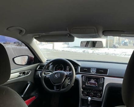 Красный Фольксваген Пассат, объемом двигателя 1.8 л и пробегом 142 тыс. км за 10500 $, фото 18 на Automoto.ua