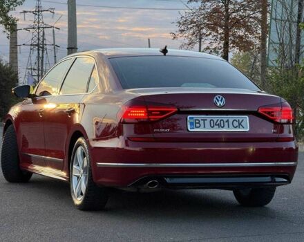 Фольксваген Пассат 2016 в Киеве на Automoto.ua Красный Фольксваген Пассат, объемом двигателя 1.8 л и пробегом 110 тыс. км за 12000 $, фото 7 на Automoto.ua