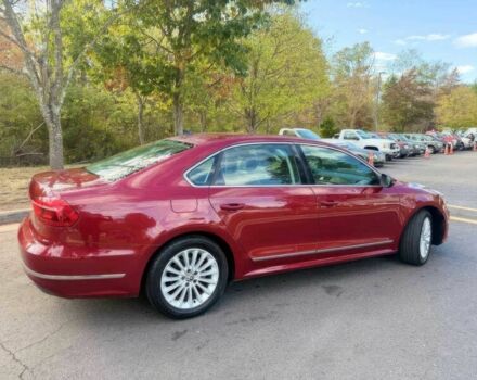 Красный Фольксваген Пассат, объемом двигателя 1.8 л и пробегом 75 тыс. км за 2600 $, фото 3 на Automoto.ua