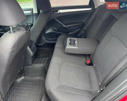 Червоний Фольксваген Пассат, об'ємом двигуна 1.8 л та пробігом 177 тис. км за 9500 $, фото 28 на Automoto.ua